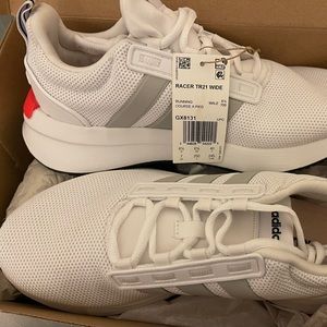 Brand new Mens Adidas Racer TR21 running shoes!